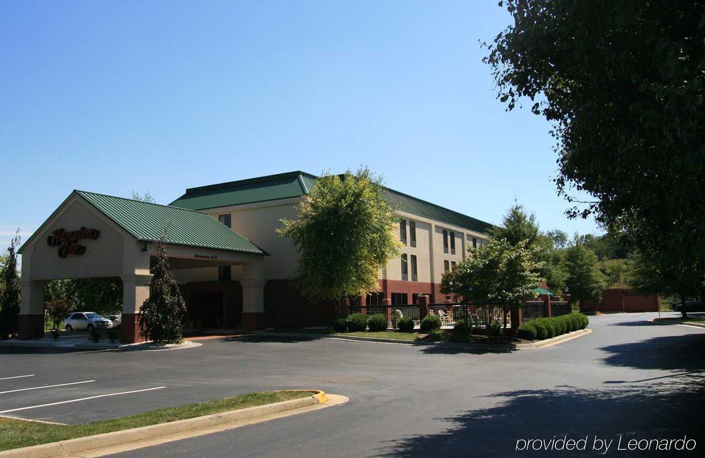 Hampton Inn Abingdon Bagian luar foto